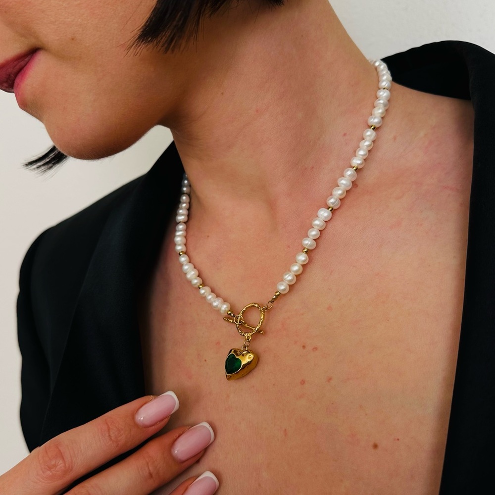 New Freshwater Pearl Heart Necklace - Green Crystal Elegant Gold and Whte